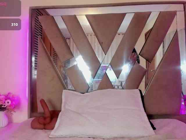 casey-lorens webcam