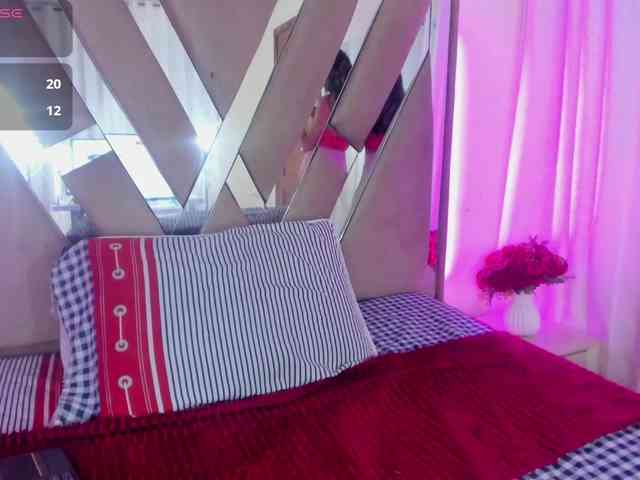 casey-lorens webcam