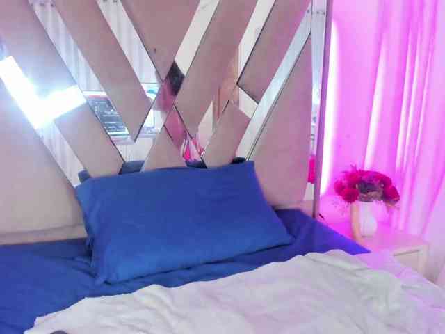 casey-lorens webcam