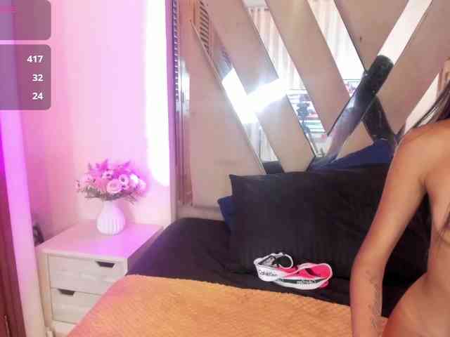 casey-lorens webcam