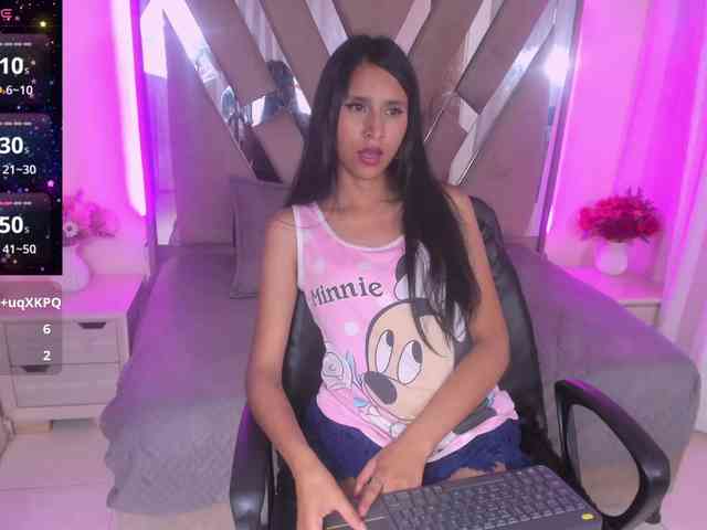 casey-lorens webcam