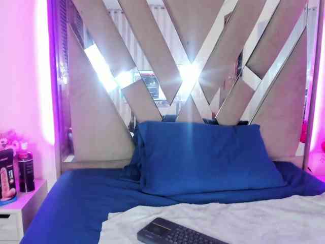 casey-lorens webcam