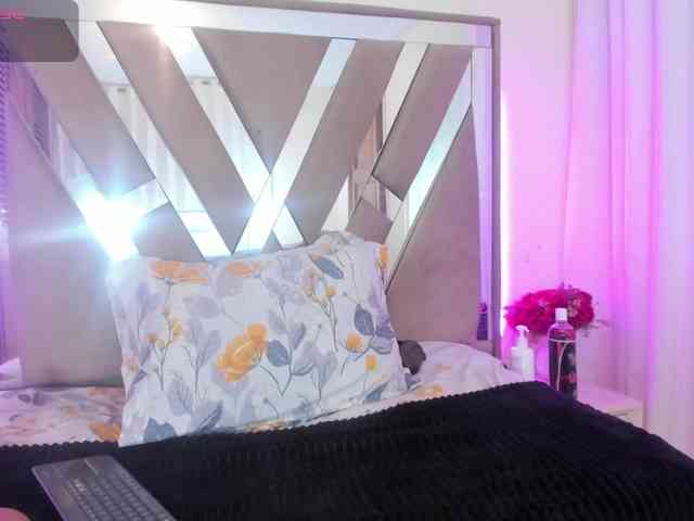 casey-lorens webcam