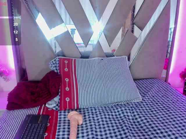 casey-lorens webcam