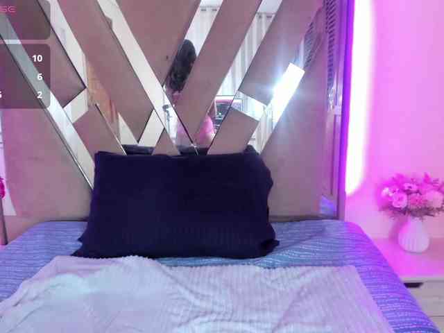 casey-lorens webcam