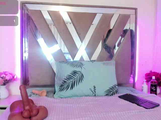 casey-lorens webcam