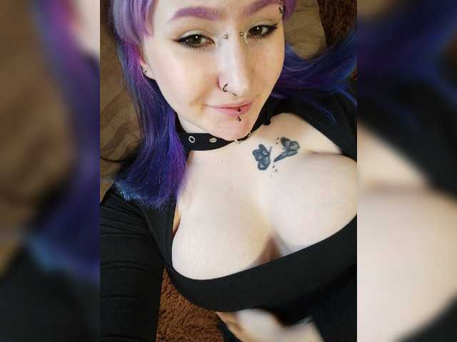 Darcy-666 live cam on BongaCams