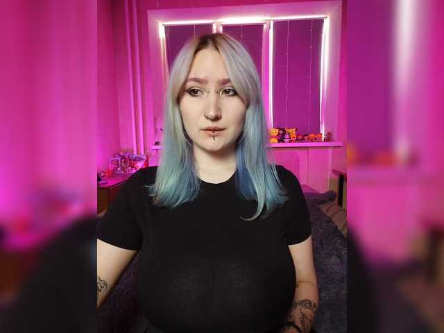 Darcy-666 live cam on BongaCams