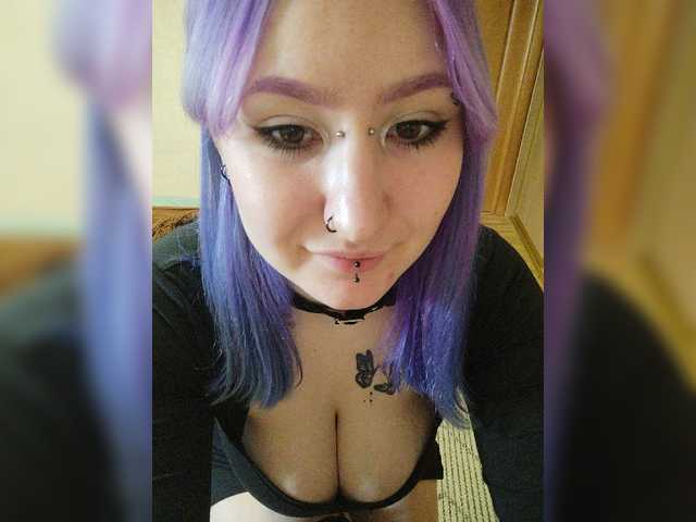 Darcy-666 live cam on BongaCams