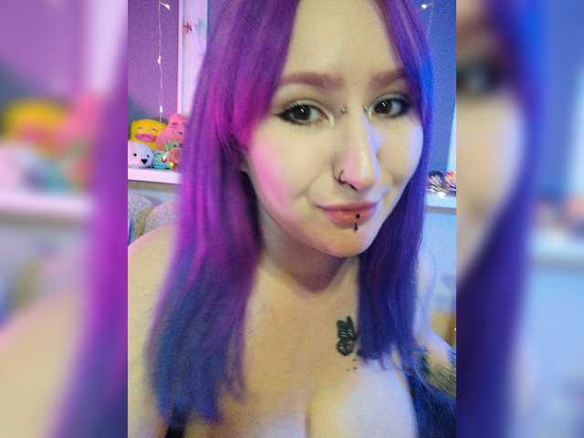 Darcy-666 live cam on BongaCams