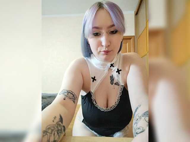 Darcy-666 live cam on BongaCams