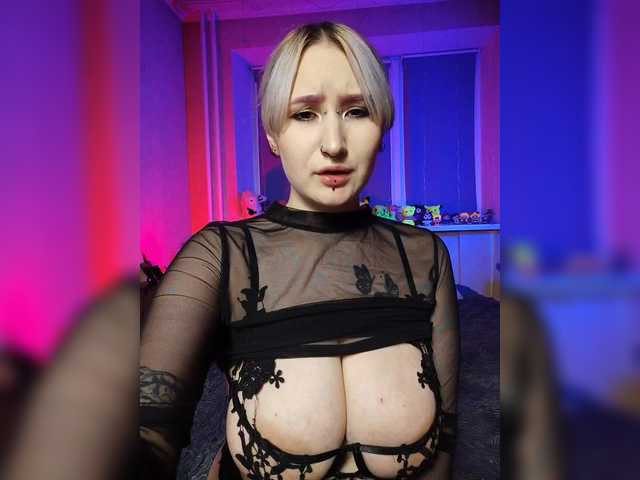 Darcy-666 live cam on BongaCams