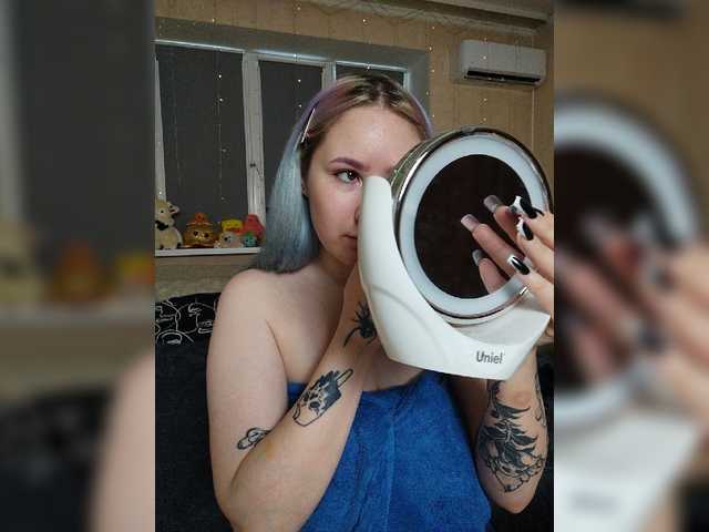 Darcy-666 live cam on BongaCams