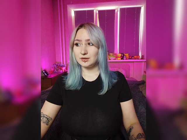 Darcy-666 live cam on BongaCams