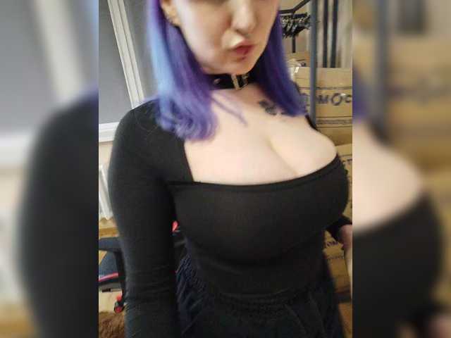 Darcy-666 live cam on BongaCams