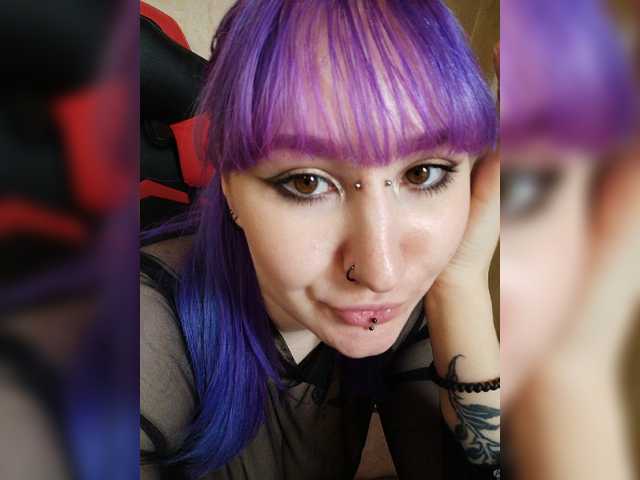 go to chat with Darcy-666