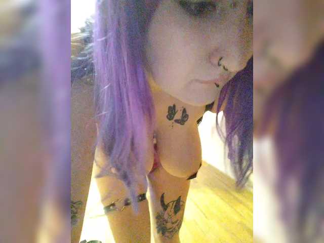 Darcy-666 live cam on BongaCams