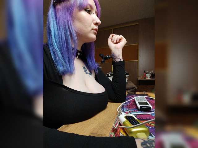 Darcy-666 live cam on BongaCams