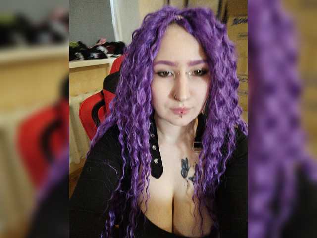 Darcy-666 live cam on BongaCams