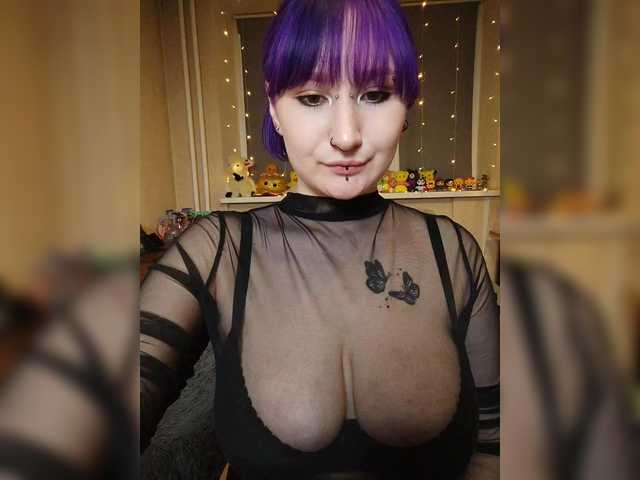 Darcy-666 live webcam show