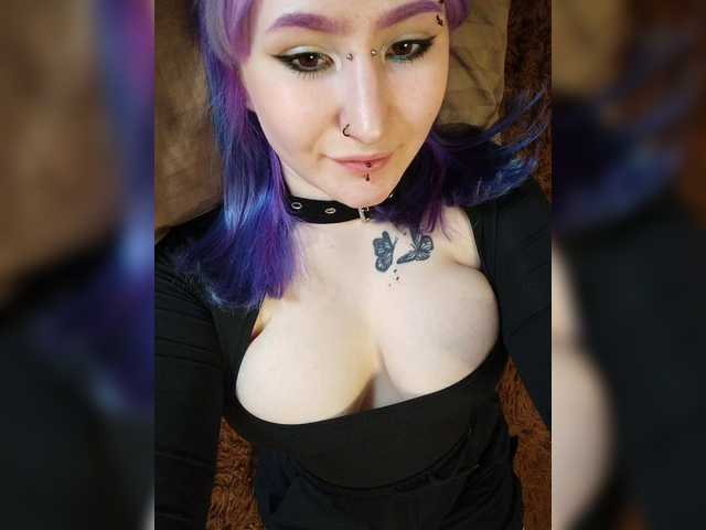Darcy-666 live cam on BongaCams