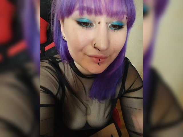 Darcy-666 Live Cam and Statistics on UnifiedCams