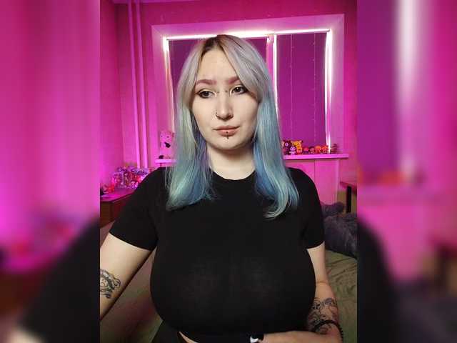 Darcy-666 live cam on BongaCams