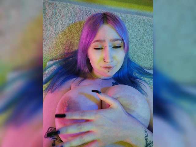 Darcy-666 live cam on BongaCams