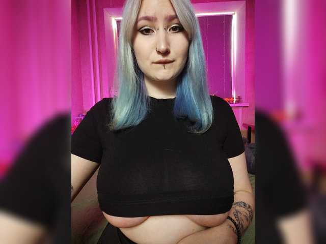 Darcy-666 live cam on BongaCams