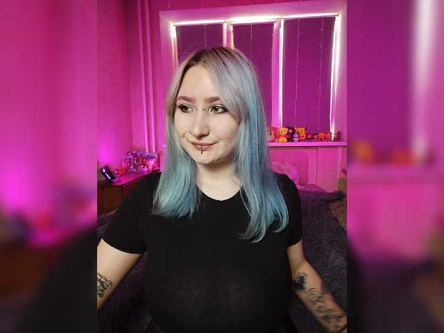 Darcy-666 live cam on BongaCams