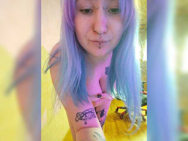 Darcy-666 live cam on BongaCams