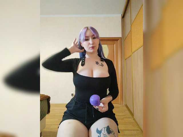Darcy-666 live cam on BongaCams