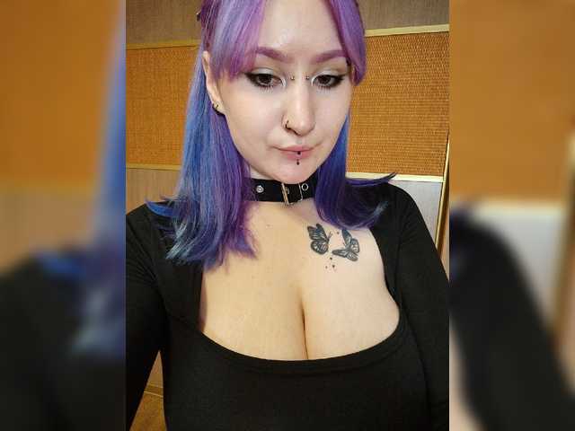 Darcy-666 live cam on BongaCams
