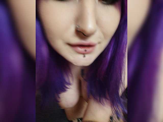 Darcy-666 live cam on BongaCams