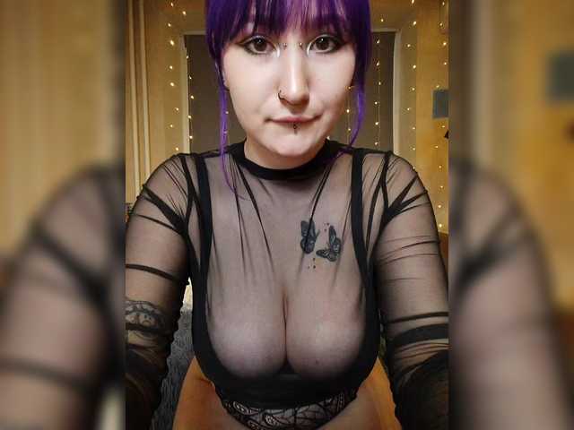 Darcy-666 live cam on BongaCams