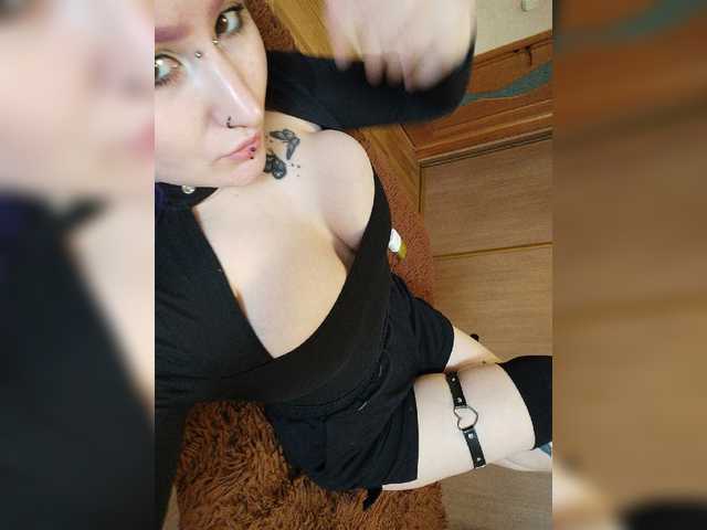 Darcy-666 live cam on BongaCams