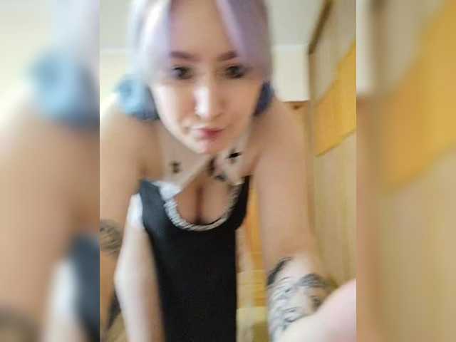 Darcy-666 live cam on BongaCams