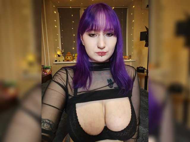 Darcy-666 live webcam show