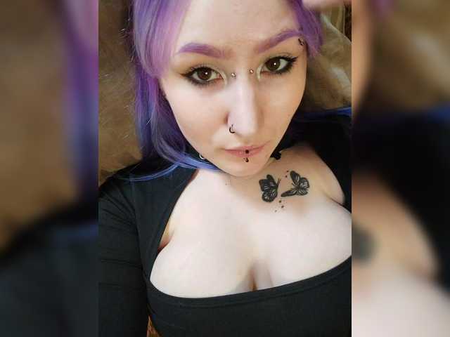 Darcy-666 live cam on BongaCams