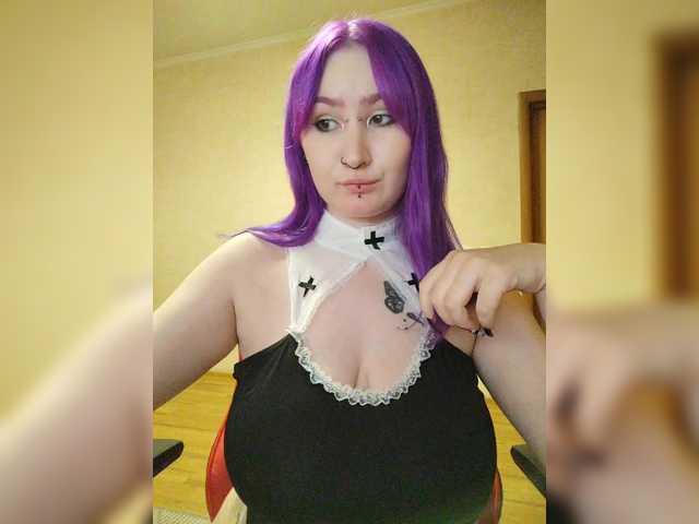 Darcy-666 live webcam show
