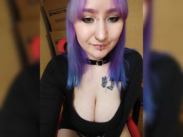 Darcy-666 live cam on BongaCams