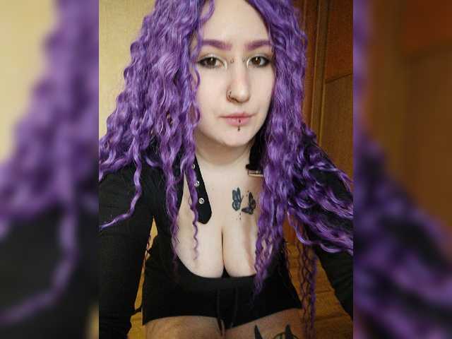Darcy-666 live cam on BongaCams