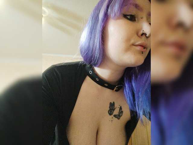 Darcy-666 live cam on BongaCams