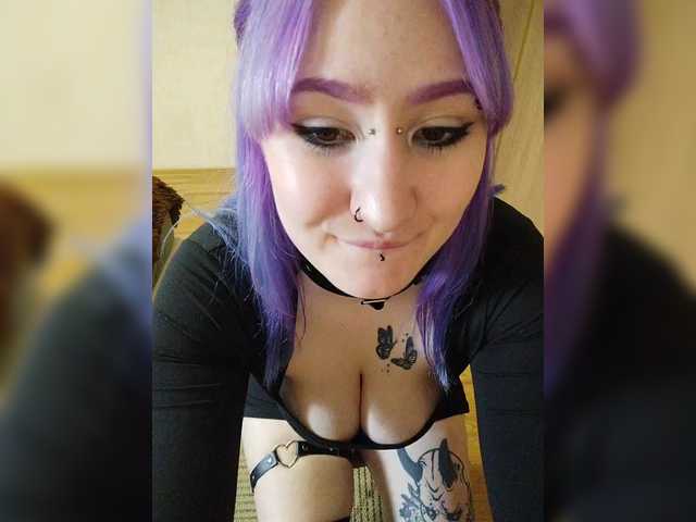 Darcy-666 live cam on BongaCams