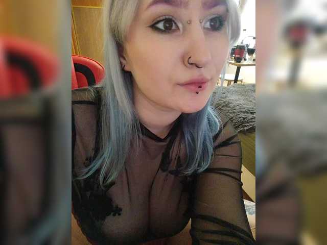 Darcy-666 live cam on BongaCams
