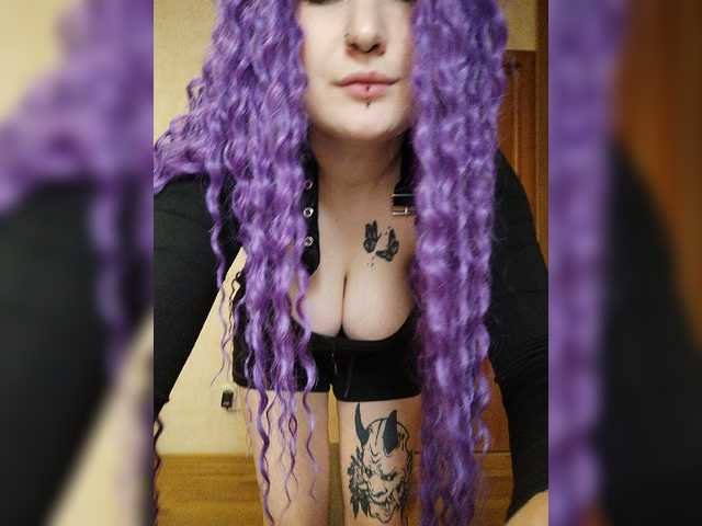 Darcy-666 live cam on BongaCams