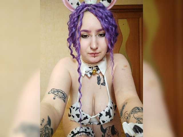 Darcy-666 live cam on BongaCams