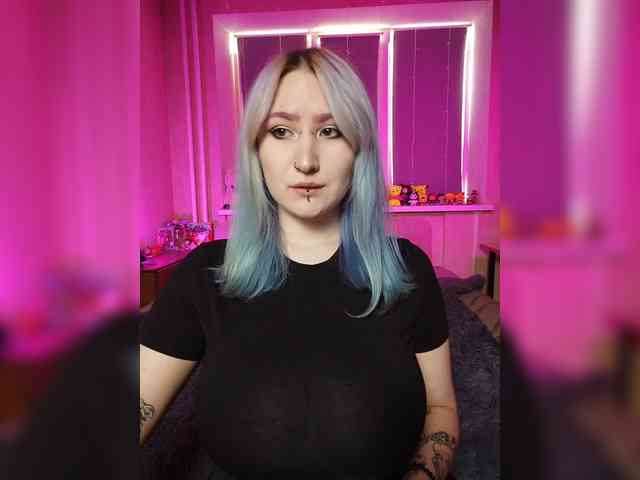 Darcy-666 webcam