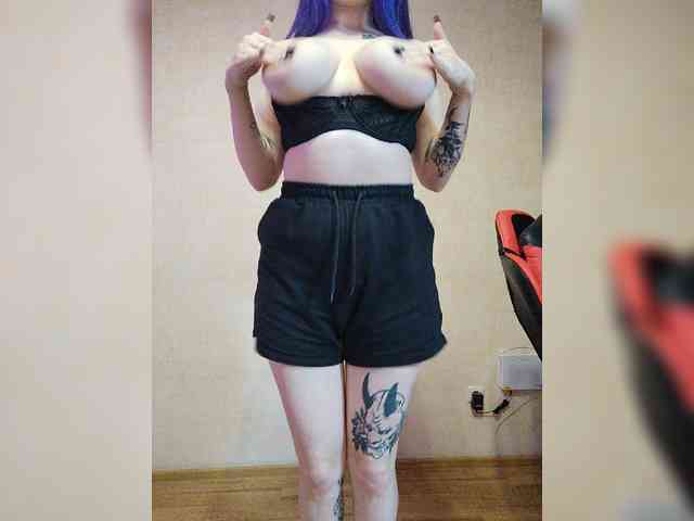 Darcy-666 webcam