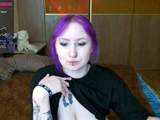 Darcy-666 webcam